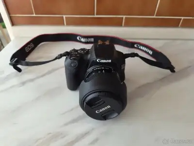 Canon 250D včetně příslušenství