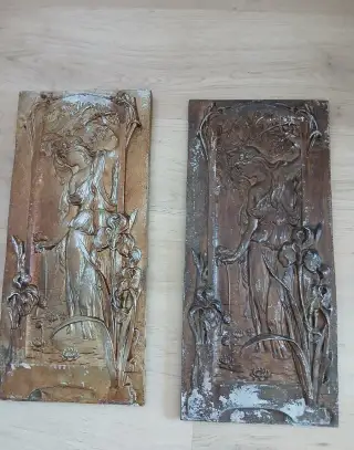 Obraz MUCHA z kovu . Cena 200,-Kč.