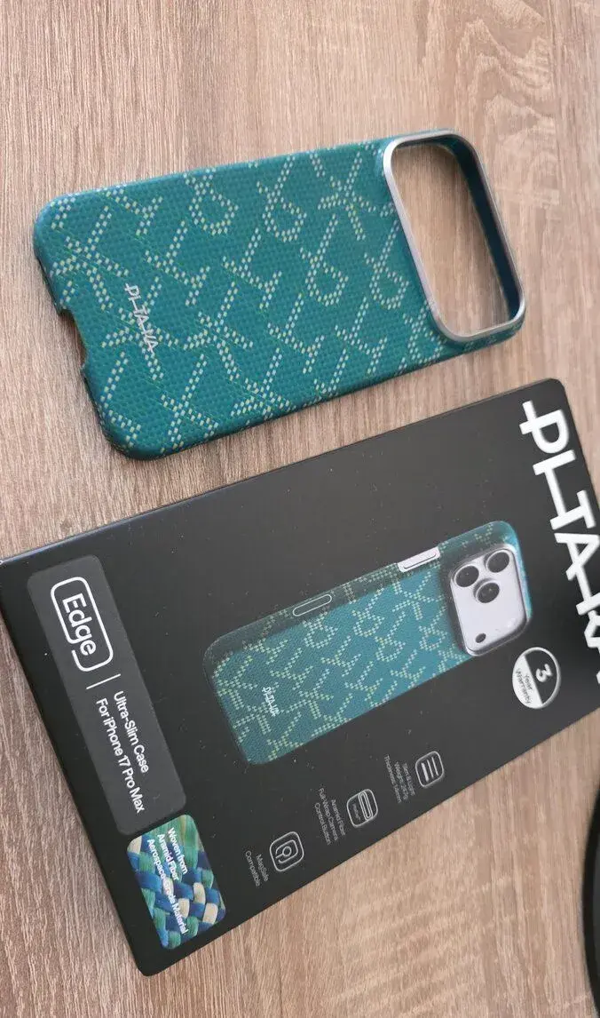 Pitaka edge pro iphone 17 pro max