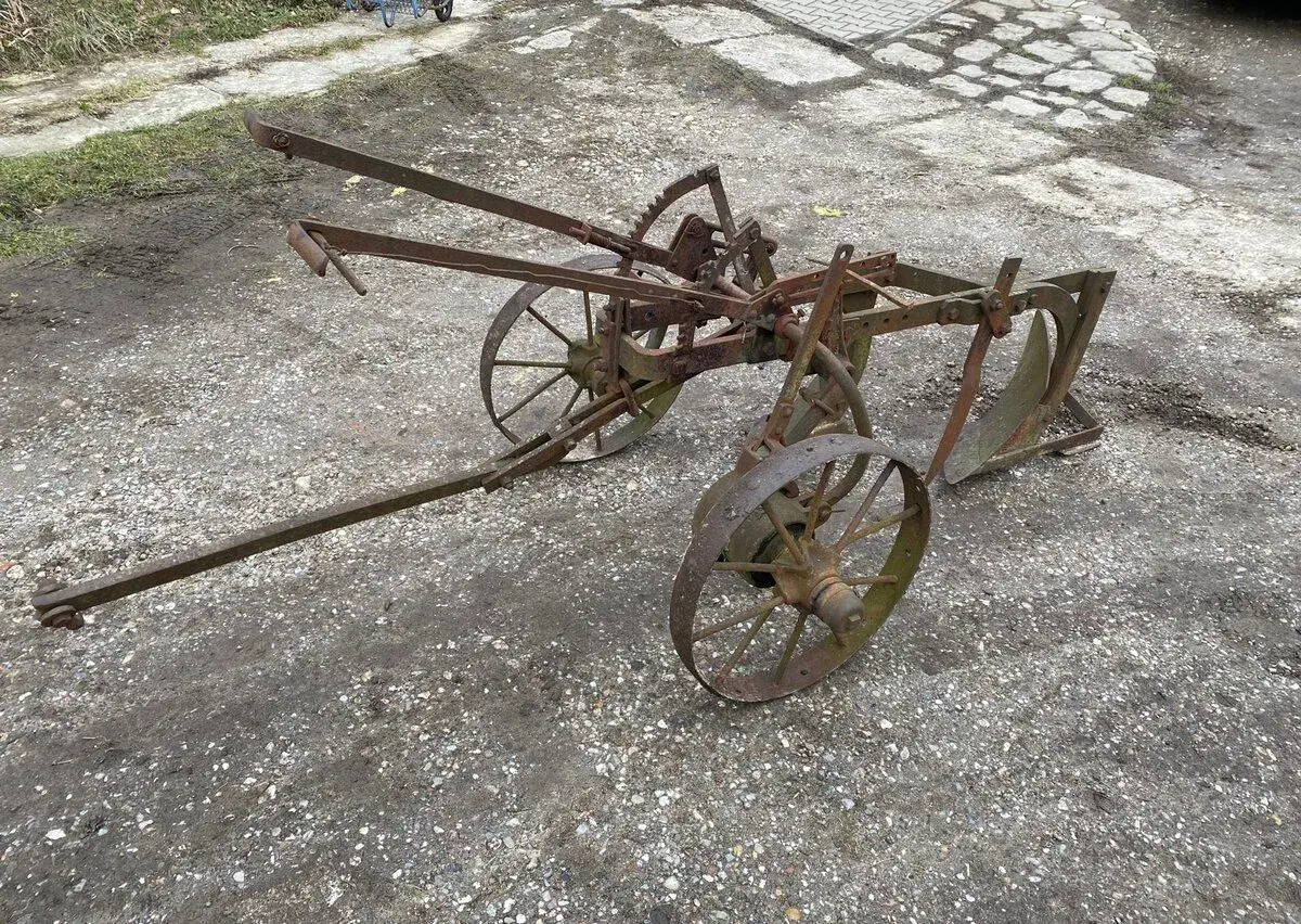 Pluh Bacher automatický