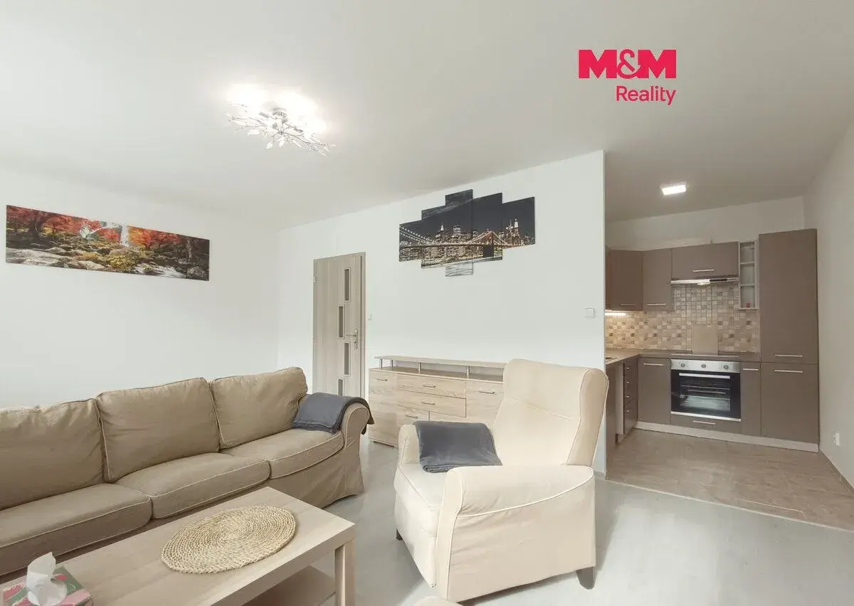 Pronájem bytu 1+kk, 33 m², Slaný, ul. Na Dolíkách