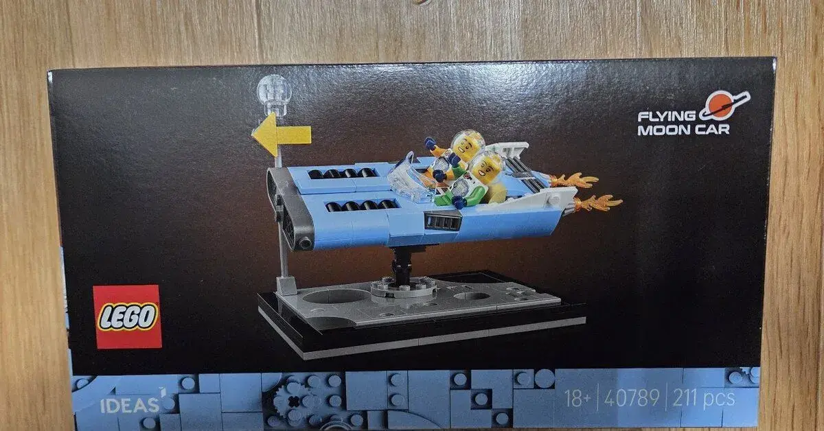 LEGO Ideas 40789 Létající auto na Měsíci