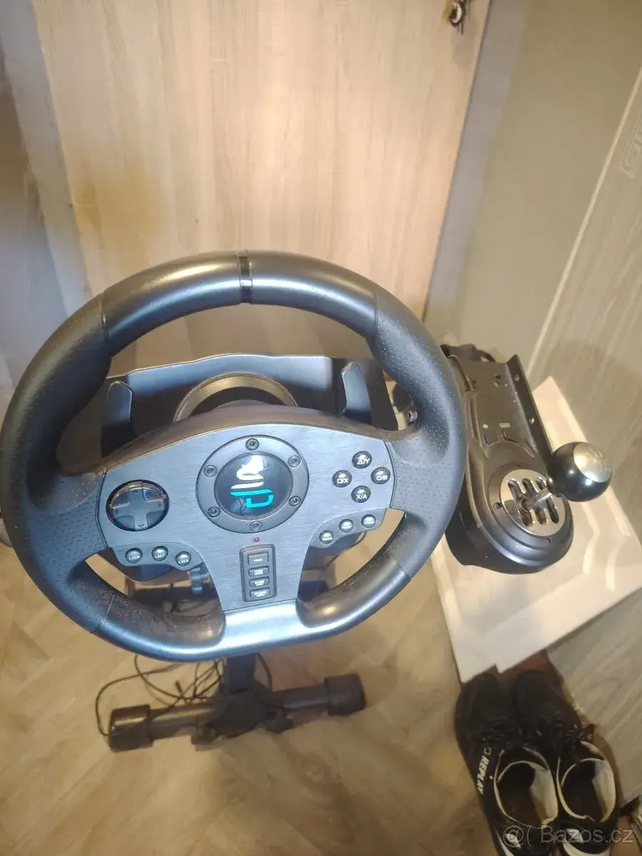 Volant s pedály+stojan