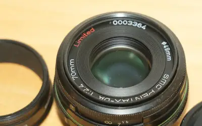 pentax smc da 70mm 2.4 ltd