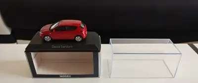 DACIA SANDERO-1:43 NOREV NOVÉ