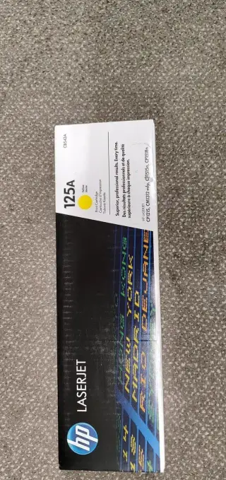 HP cartridge CB542A
