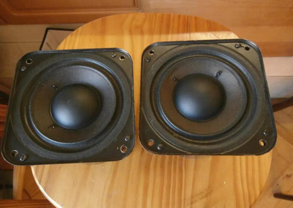 repro TESLA ARZ 4608