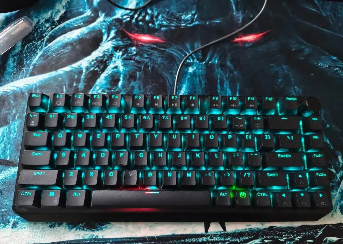 Herní klávesnice Endorfy Thock 75% wireless