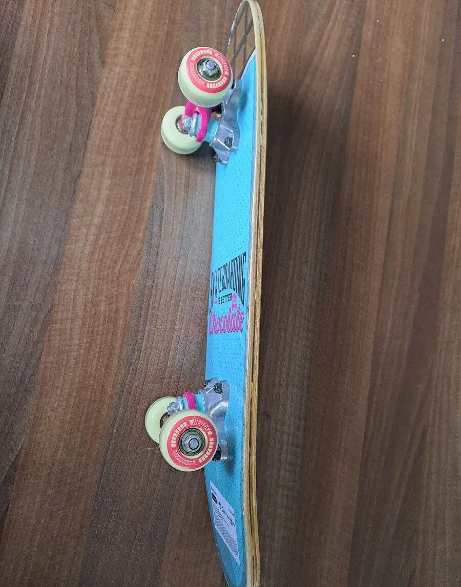 Skateboard