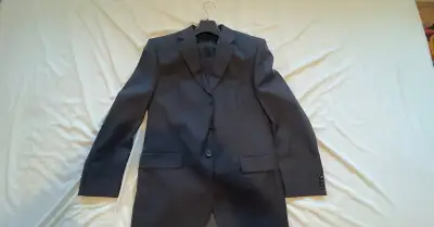 Nový pánský oblek