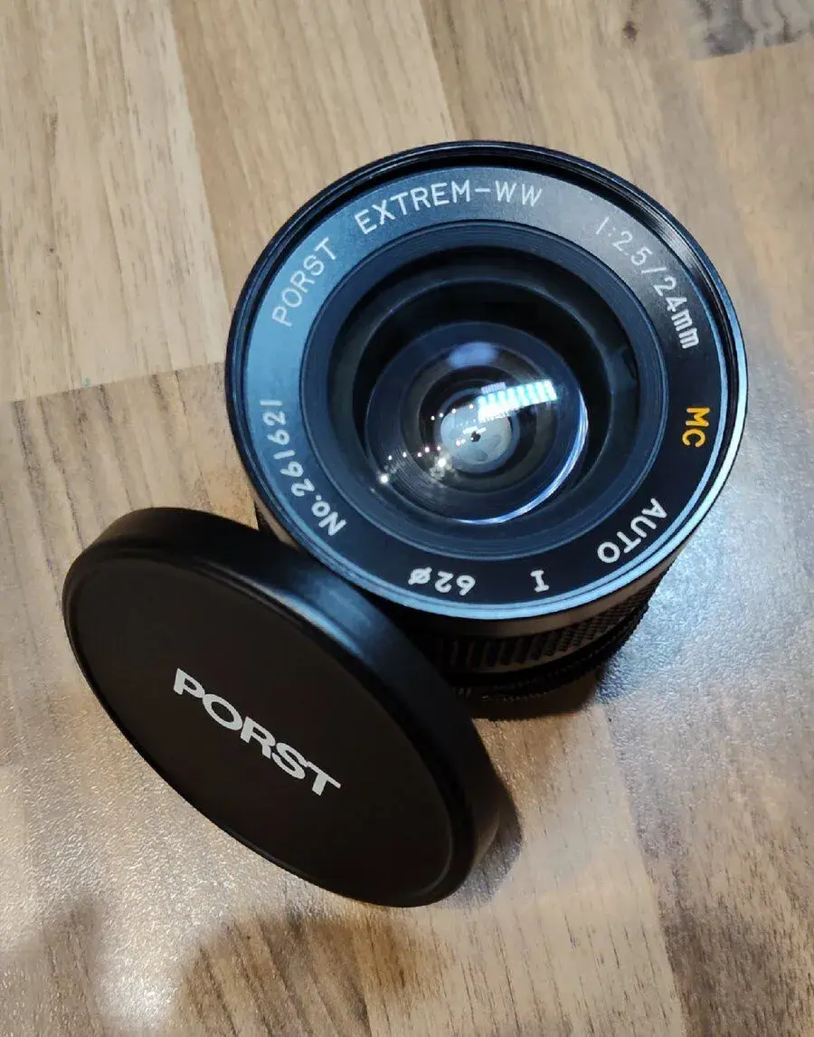 Objektiv Porst Extrem - WW 24mm f/ 2.5 (M42)