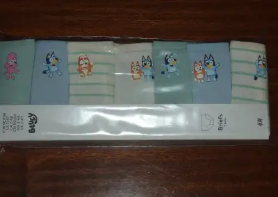 Nové-H&M-7x Kalhotky-Bluey na holčičku 6-8 Let