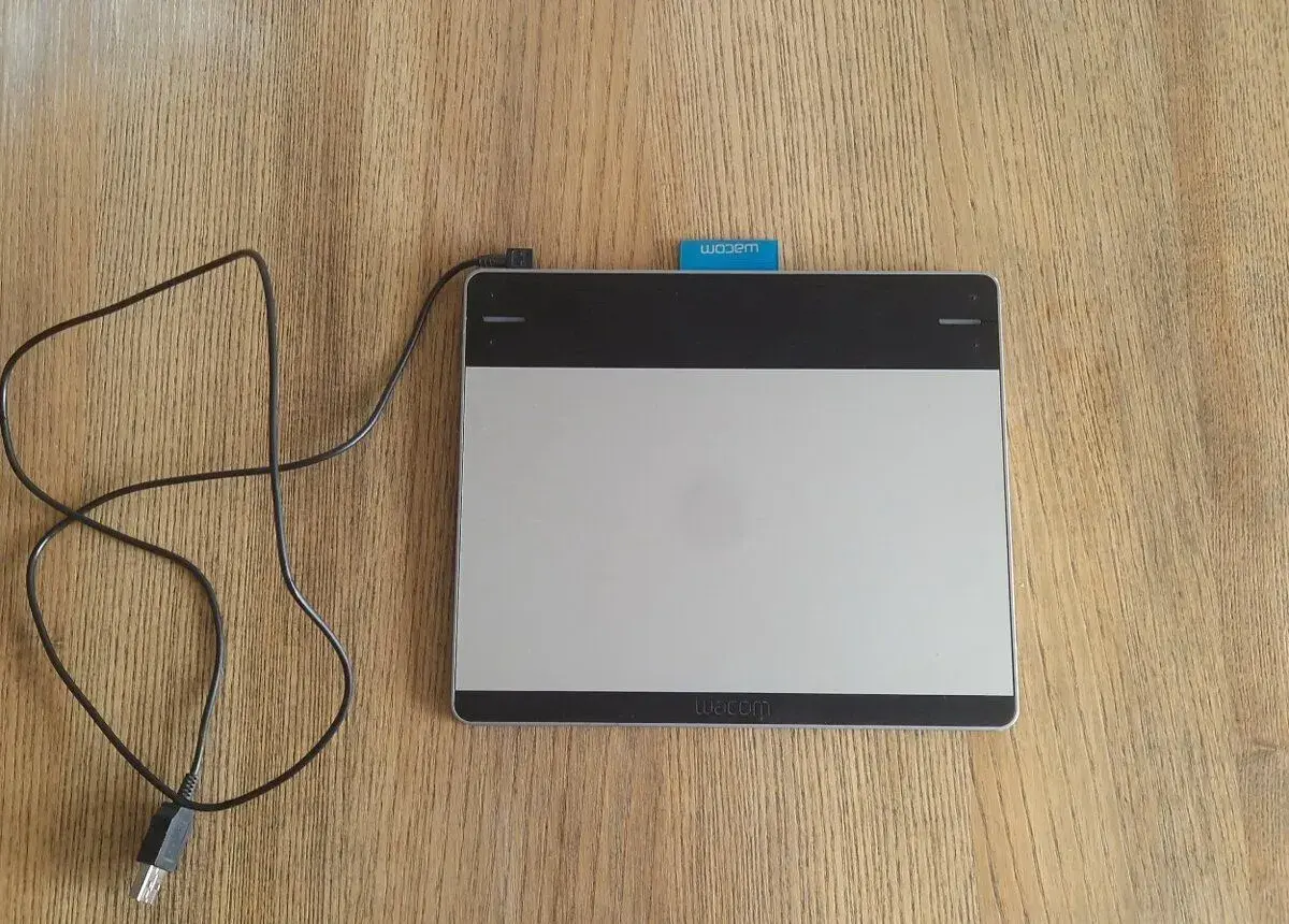 grafický tablet Wacom Intuos CTL-480 (bez pera)