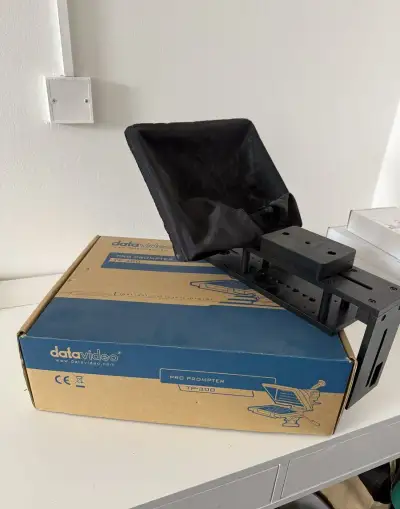 Teleprompter Datavideo TP-300 + starý iPad