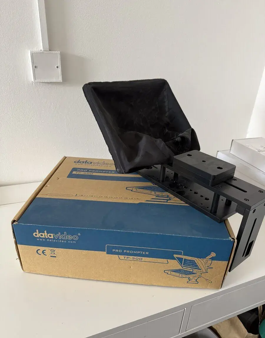 Teleprompter Datavideo TP-300 + starý iPad