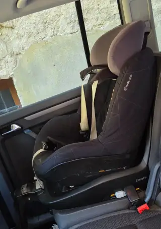 Autosedačka Maxi-Cosi 2Way Pearl + Isofix základna 2wayFix +