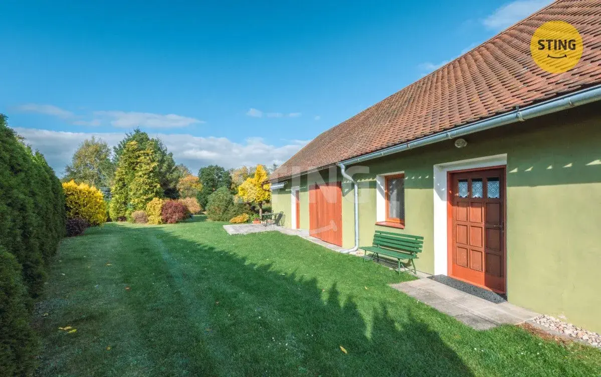 Nemovitost s velkou zahradou v klidné části Žďárce u, 136970