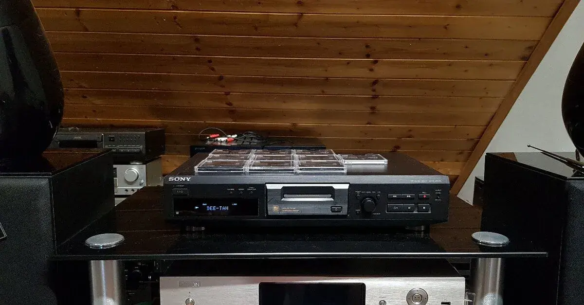 Sony MDS-JE 330 Minidisc recorder/přehrávač +10md
