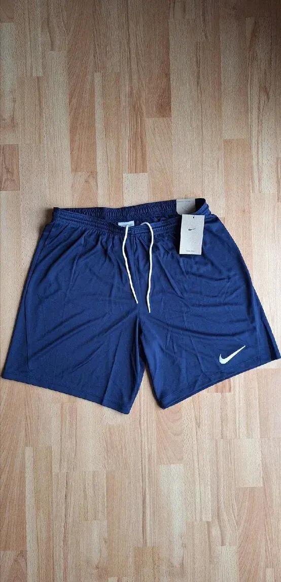 NOVÉ kraťasy Nike vel. L