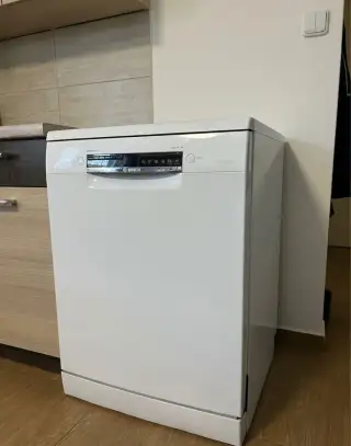 Volně stojící myčka Bosch Serie 4 (60 cm) - bílá