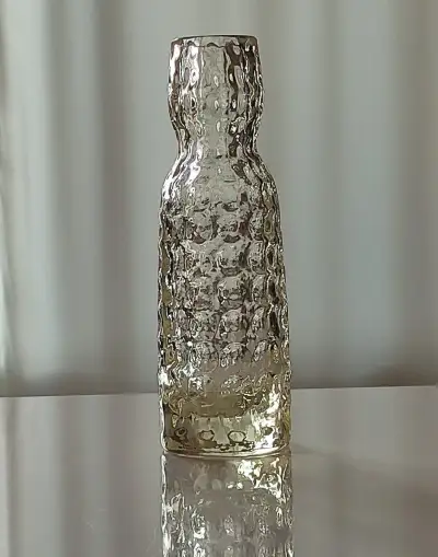 Váza Čočky, citrínová, V. Hanuš