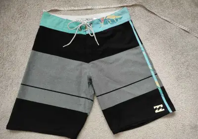 Surfařské šortky Billabong Platinum PX2