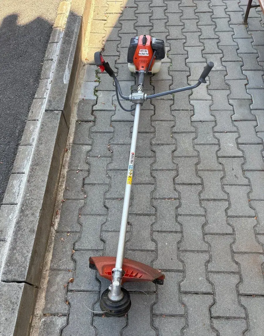 Křovinořez
