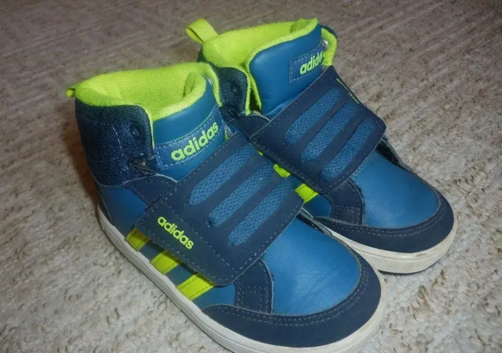 ADIDAS - boty