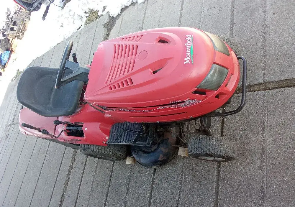 Zahradní traktor MANUÁL 5+1 102cm díly nebo celek