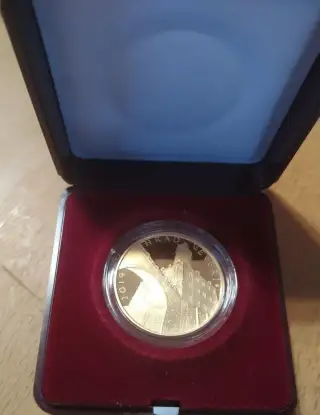 Zlatá mince ČNB hrad Veveří proof