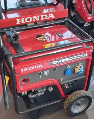 Nová rámová profesionální elektrocentrála Honda EM 5500