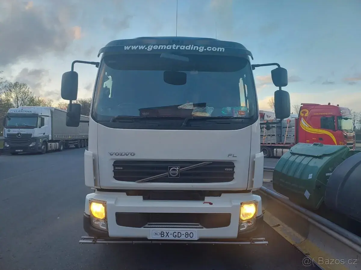 Volvo FL 260 zametací stroj