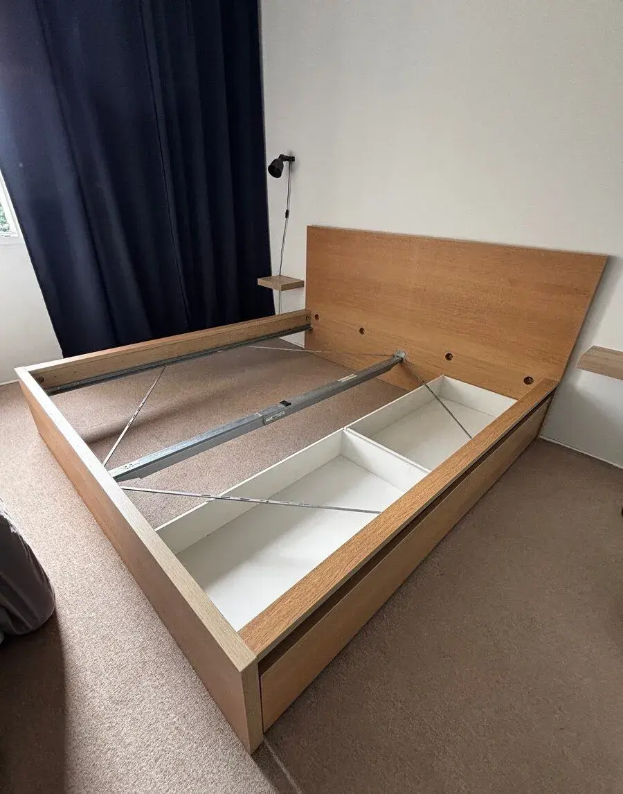IKEA Malm postel 180cm