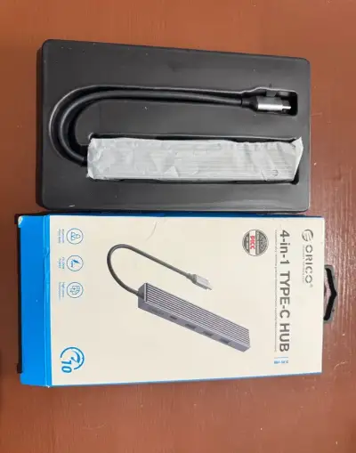 ORICO USB C rozbočovač 4 v 1