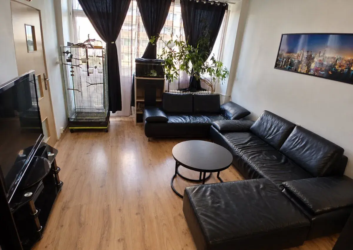 bytu 3+1 63m² + se třemi velkými balkony v centru města Most