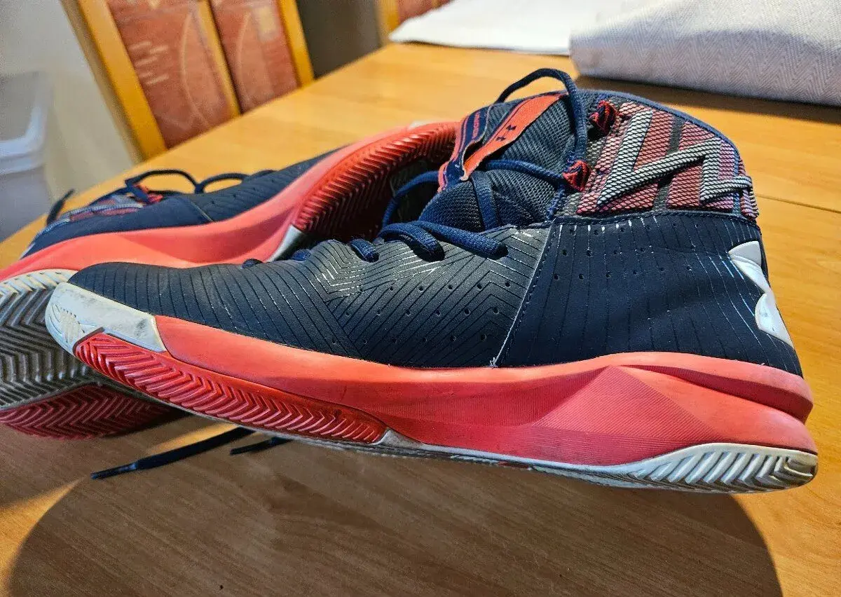 Basket boty UnderArmour vel.43 275mm stav