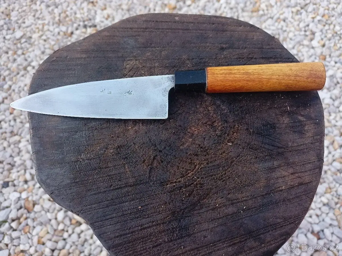 Tradiční japonský vintage nůž Santoku