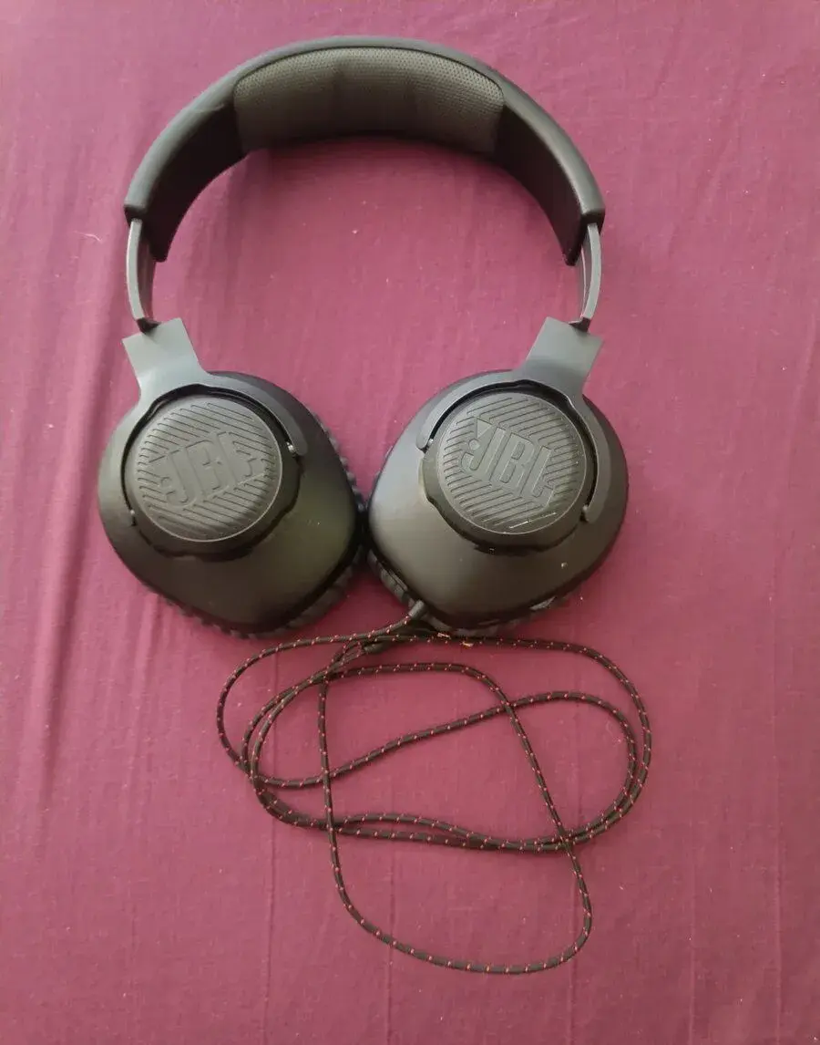 JBL Quantum 100