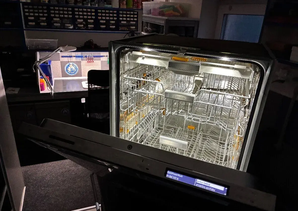 Myčka nádobí MIELE, REPASOVANÁ SE ZÁRUKOU