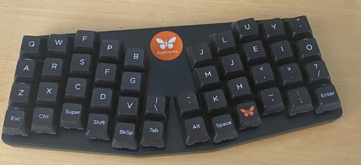 Keyboardio Atreus – ergonomická mechanická klávesnice