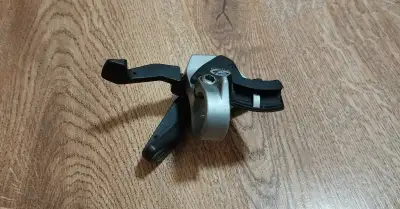 Kliky Shimano XT, přesmykač, řazení