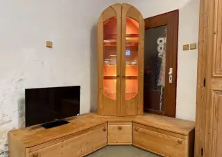 čtyřdílná borovicová rohová sestava