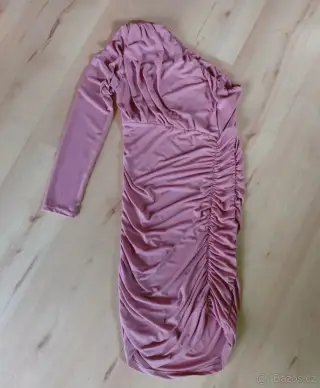 Nové šaty velikost M