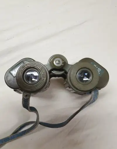 Dalekohled 10x40