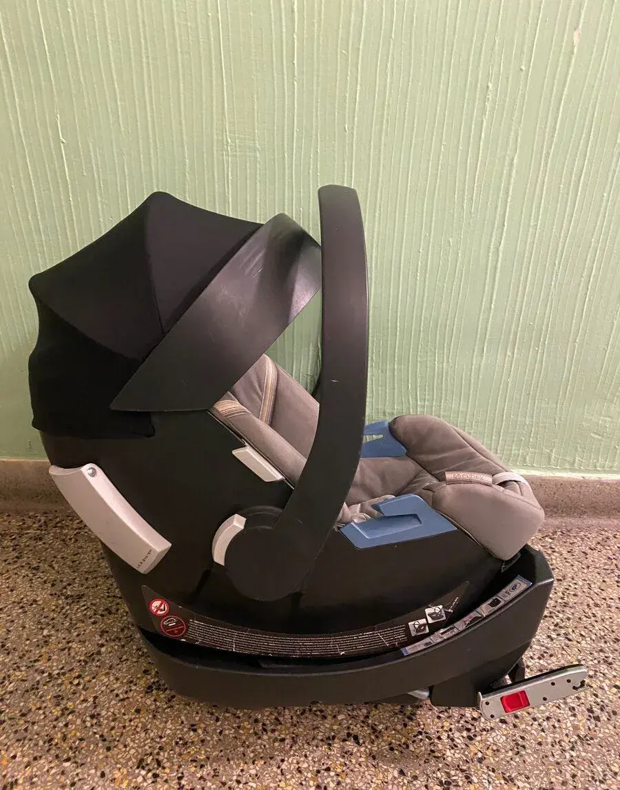 Cybex Aton 5 + základna ISOFIX