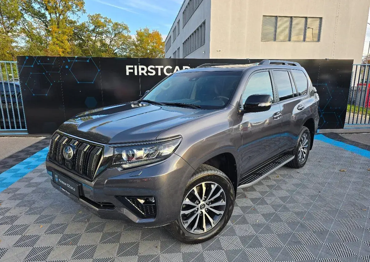 ⭐Toyota Land Cruiser 150 2.8 D-4D Executive VIP/1.MAJ/ČR⭐