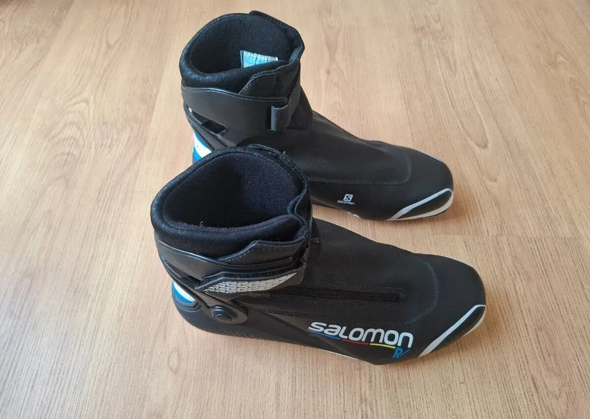 Běžkařské boty skate.