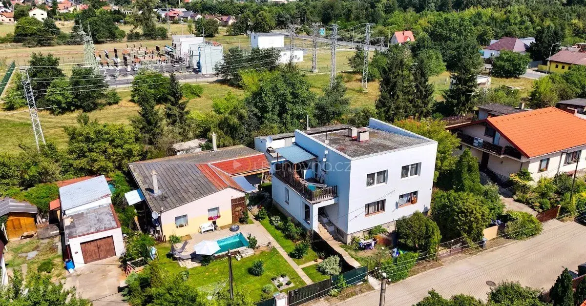 Prodám tři samostatné domy domy Libiš