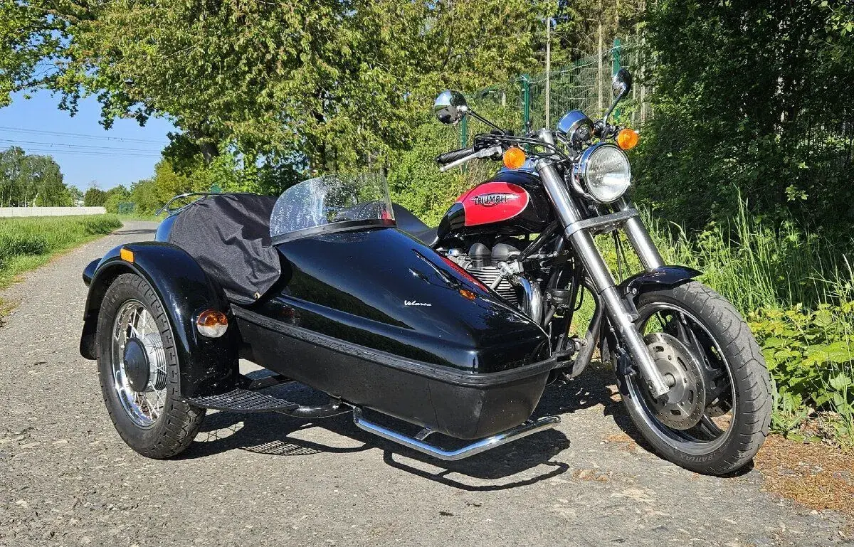 Triumph speedmaster sidecar