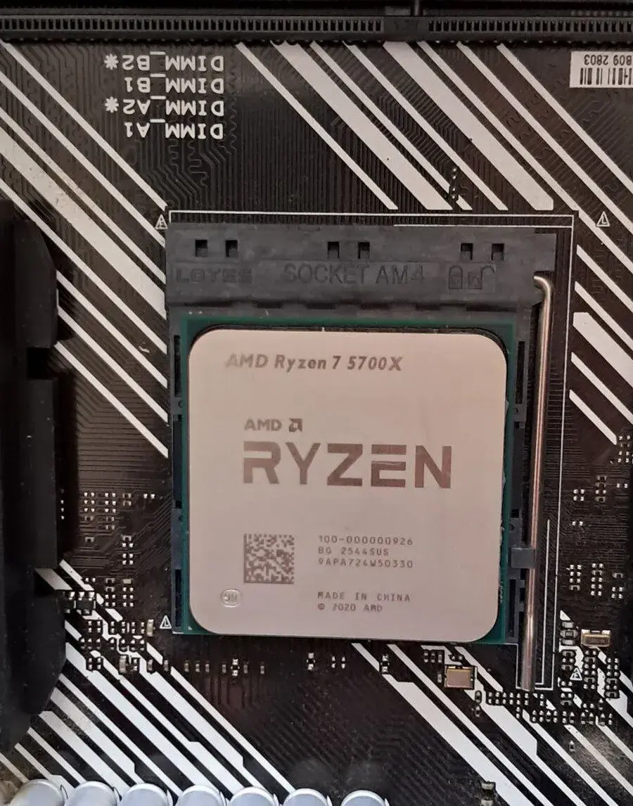 Procesor AMD Ryzen 7 5700X